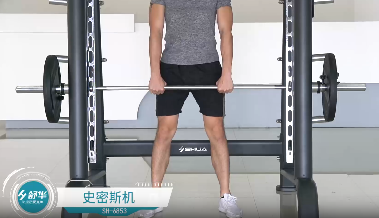 史密斯機(jī)健身器材使用方法和主要鍛煉哪個部位